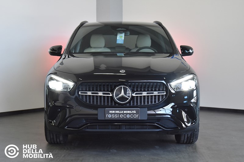 MERCEDES GLA 180 D AUT. BUSINESS EXTRA